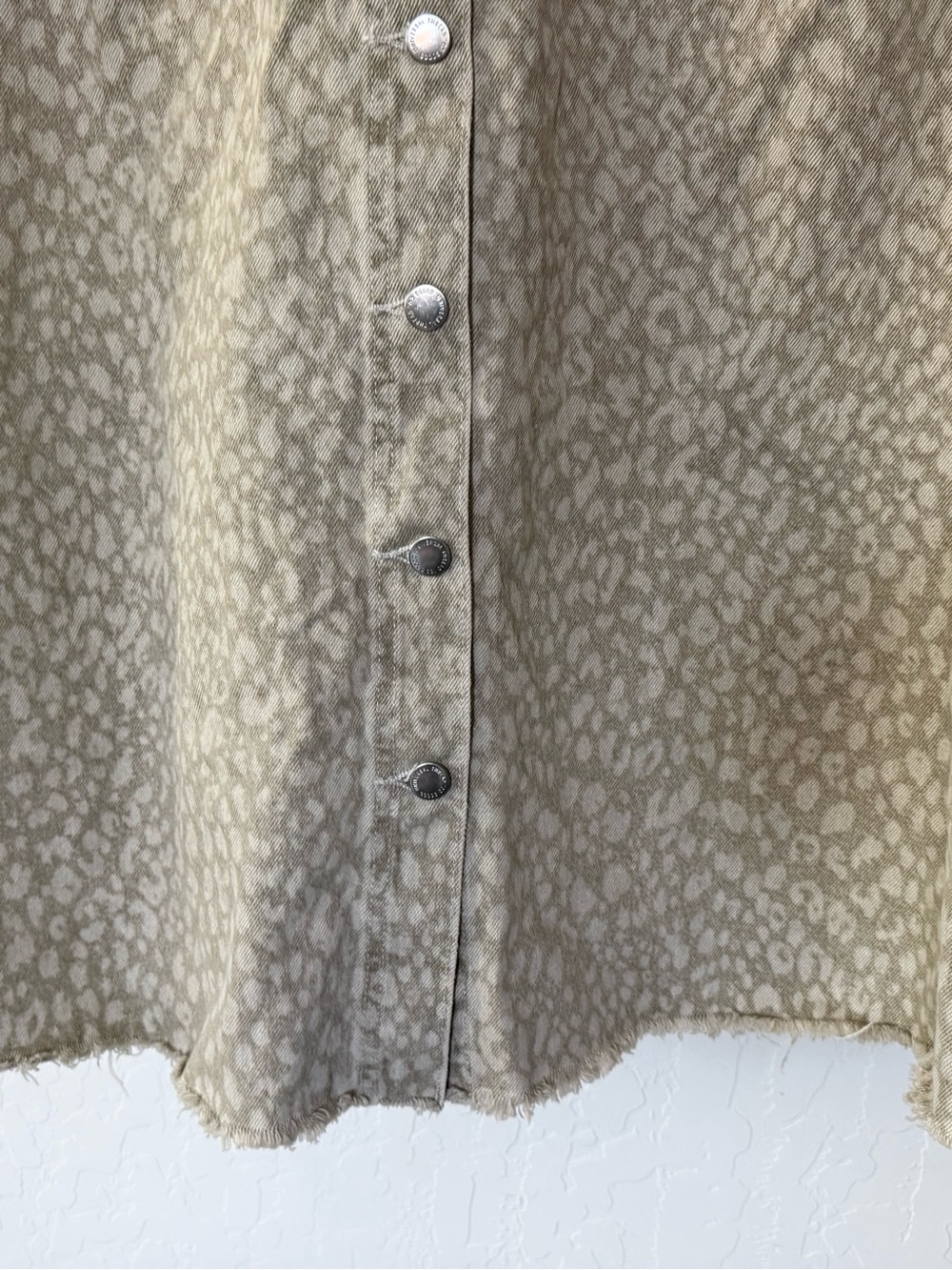 Universal Thread|Olive cream Leopard print denim button down shirt dress•••NWT - Picture 9 of 15